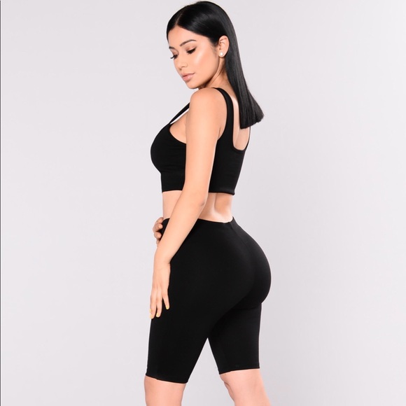 SOLD ON Ⓜ️ERCARI❗️ - Picture 3 of 4